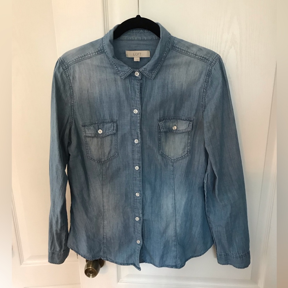 Lightweight chambray shirt